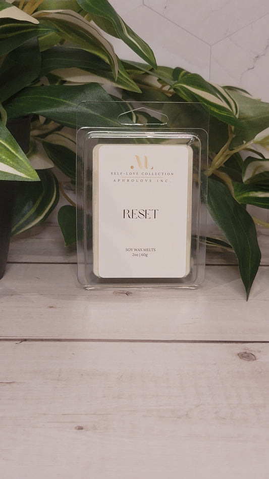 Reset Melts 🤍